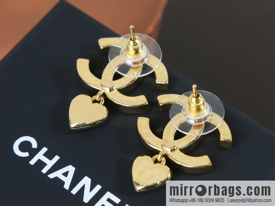 New ☑️ Chanel c2 double C full diamond peach heart love stud earrings