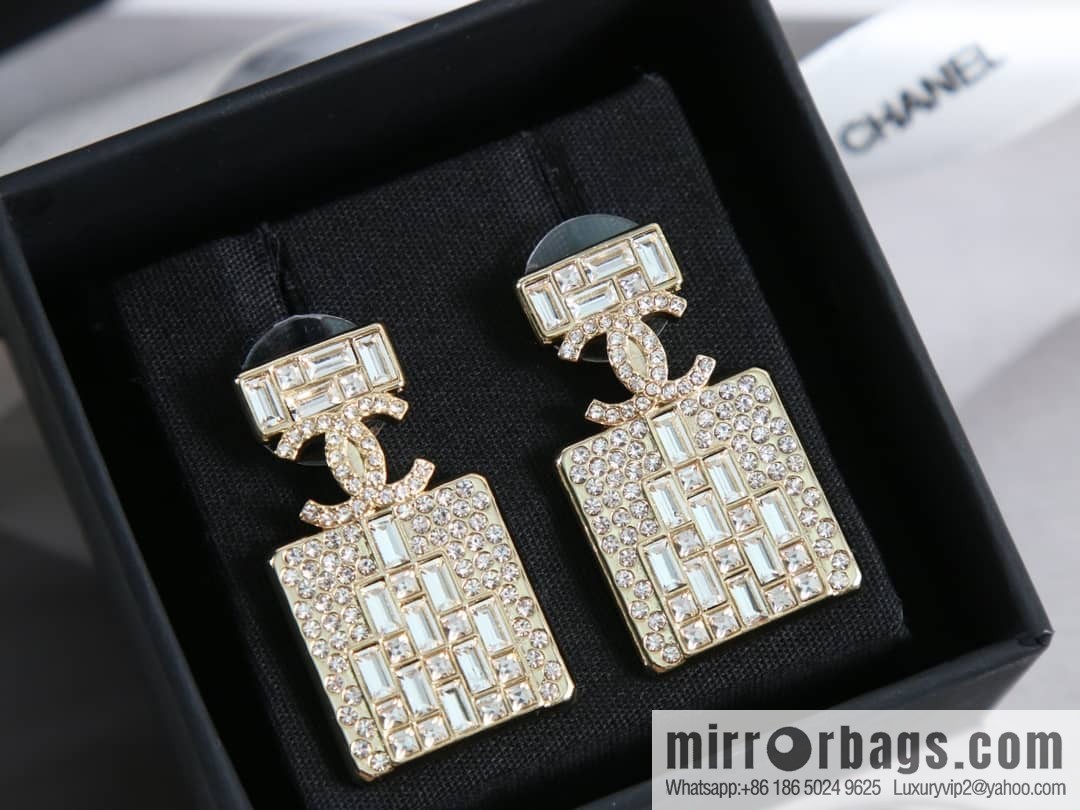 New ☑️ Chanel c2 double c full diamond perfume bottle stud earrings
