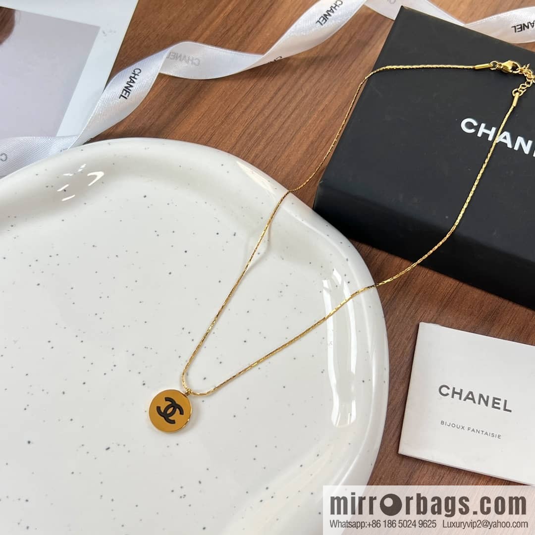 New ☑️ Chanel double c round gold necklace