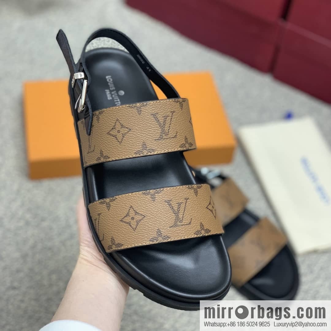 LV/Louis Vuitton features classic PVC men's sneakers with black outsoles