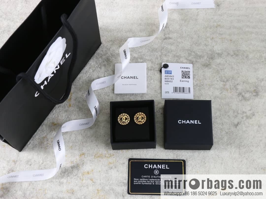 New ☑️ Chanel gold double c round love peach heart stud earrings