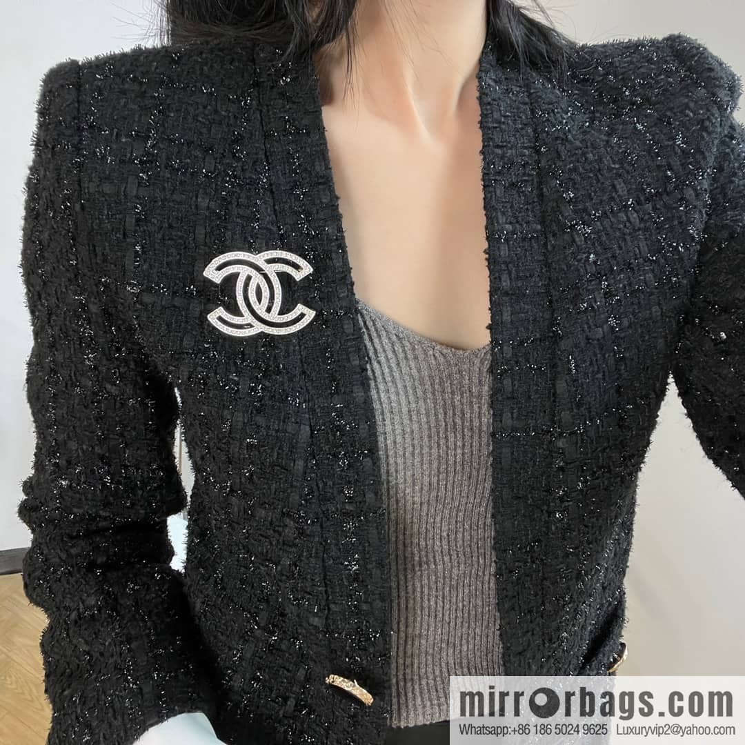 New ☑️ Chanel cut-out full drill double c brooch
