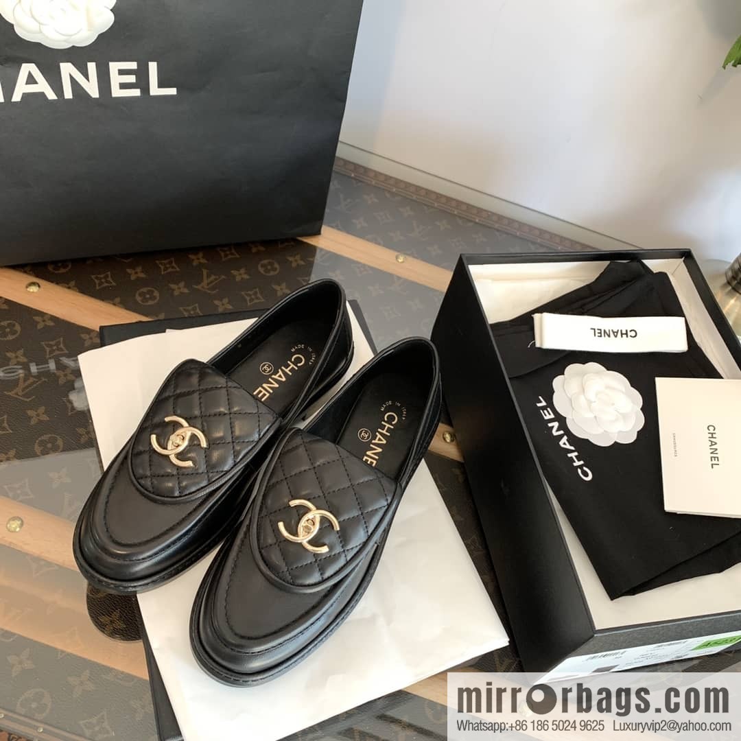 Chanel Xiaoxiang Medieval Rhombus Vintage loafers