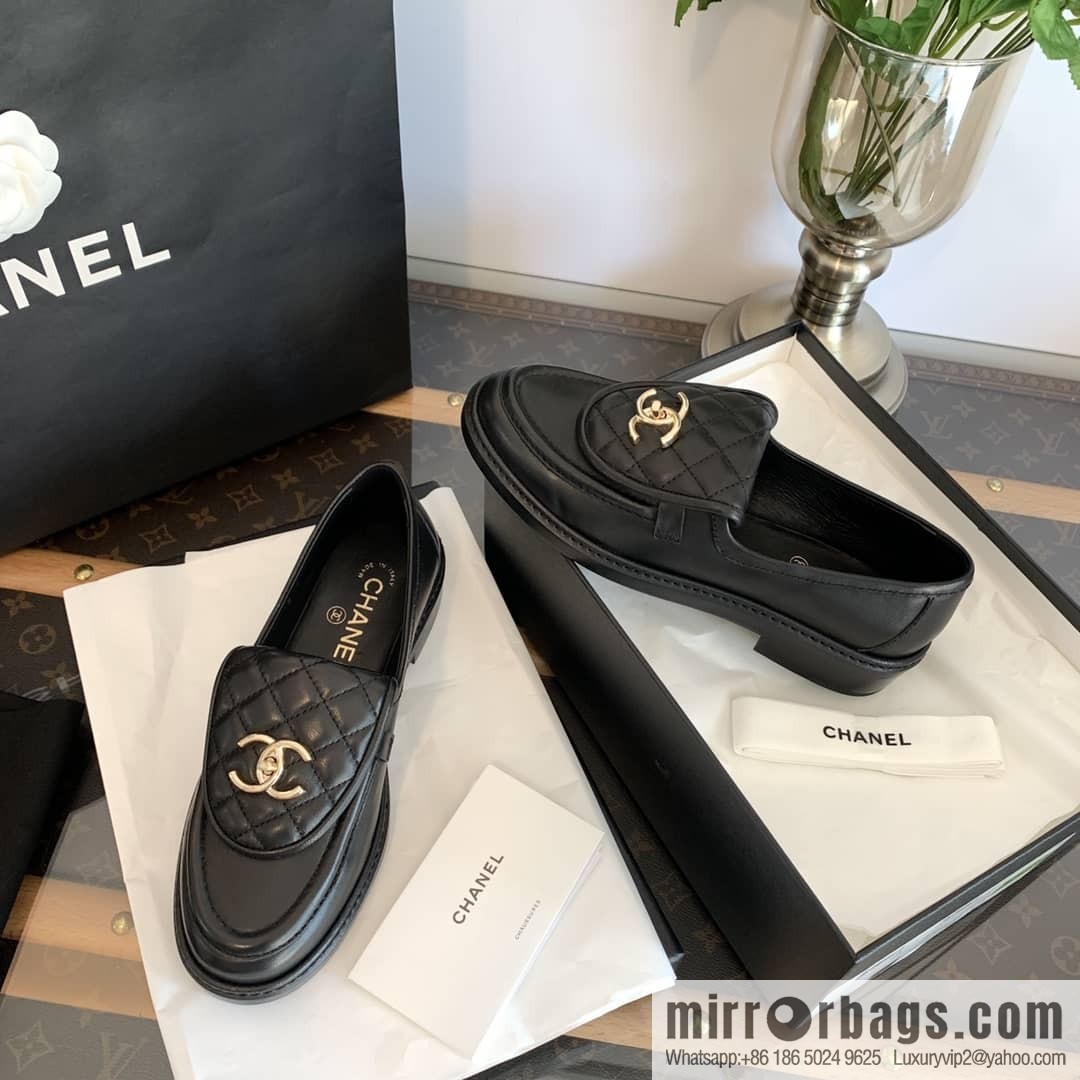 Chanel Xiaoxiang Medieval Rhombus Vintage loafers