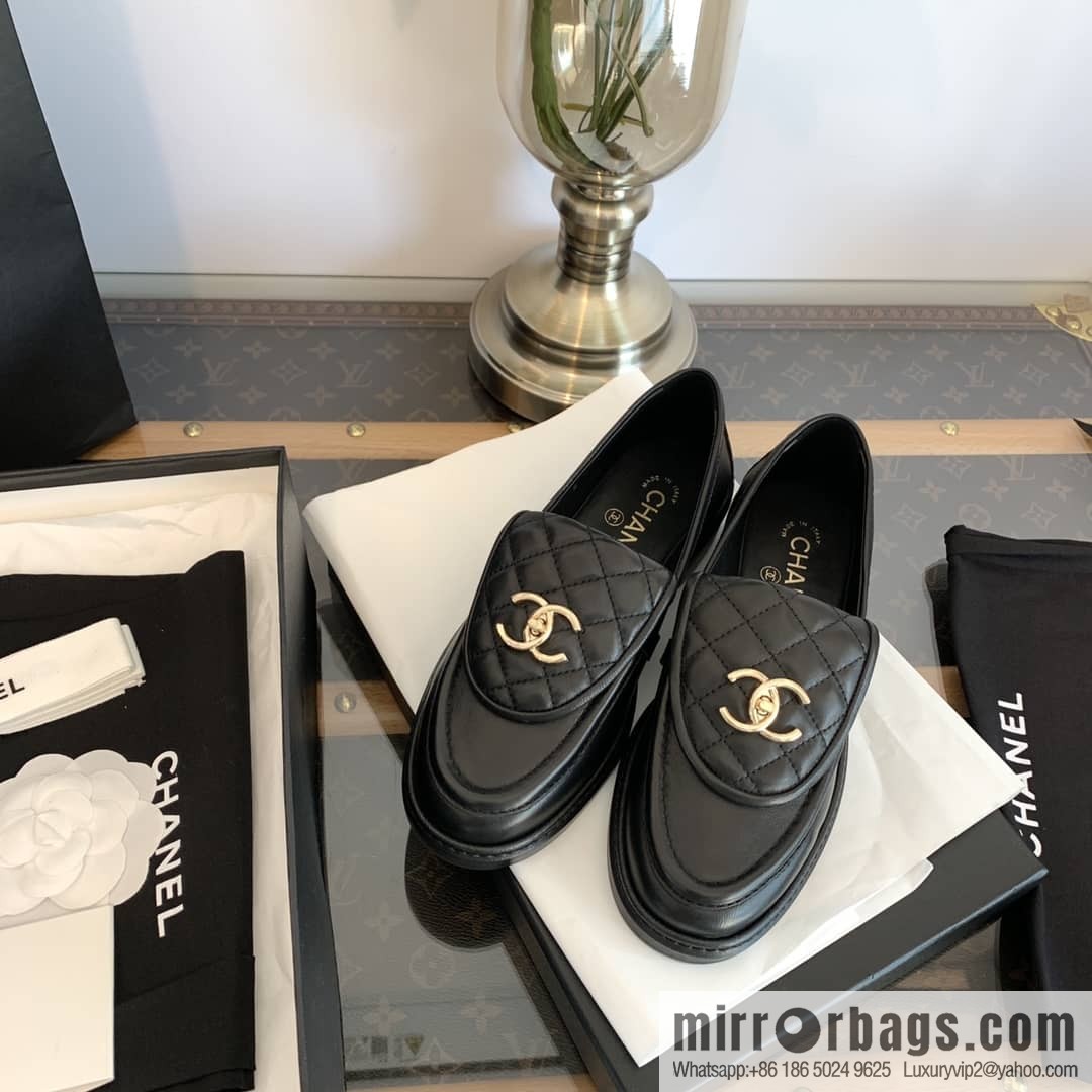 Chanel Xiaoxiang Medieval Rhombus Vintage loafers
