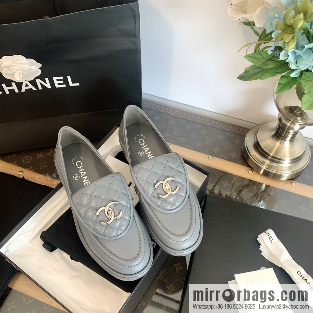 Chanel Xiaoxiang Medieval Rhombus Vintage loafers