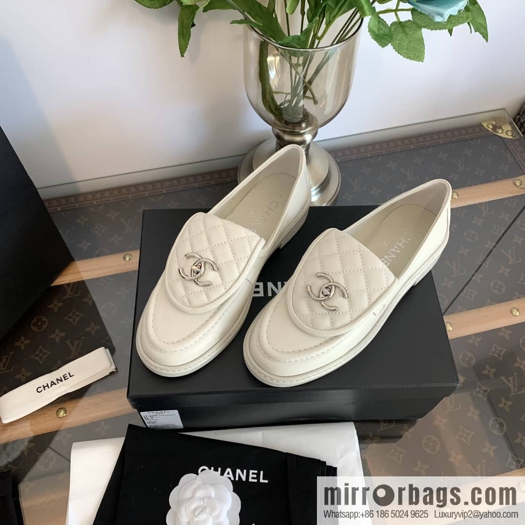 Chanel Xiaoxiang Medieval Rhombus Vintage loafers