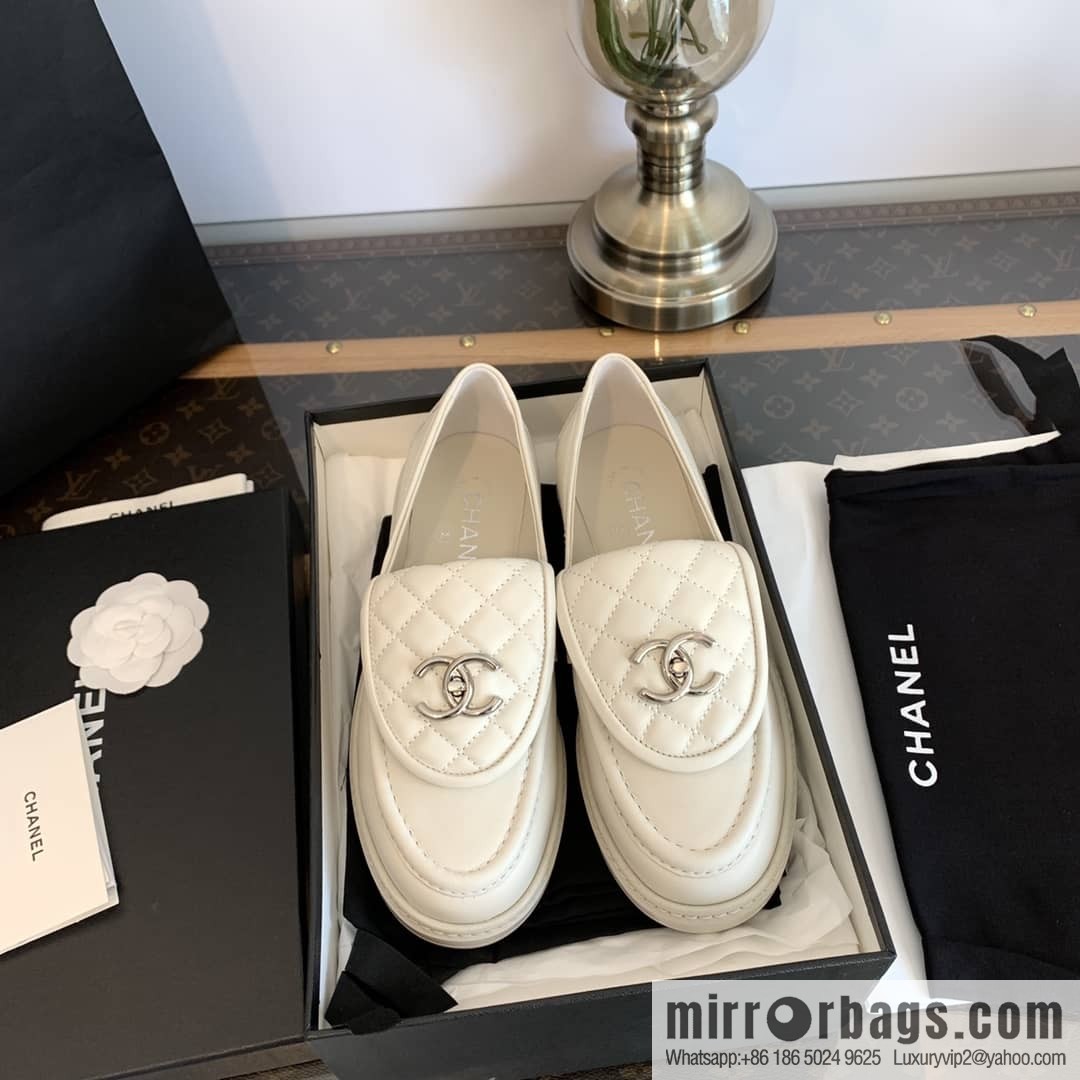 Chanel Xiaoxiang Medieval Rhombus Vintage loafers