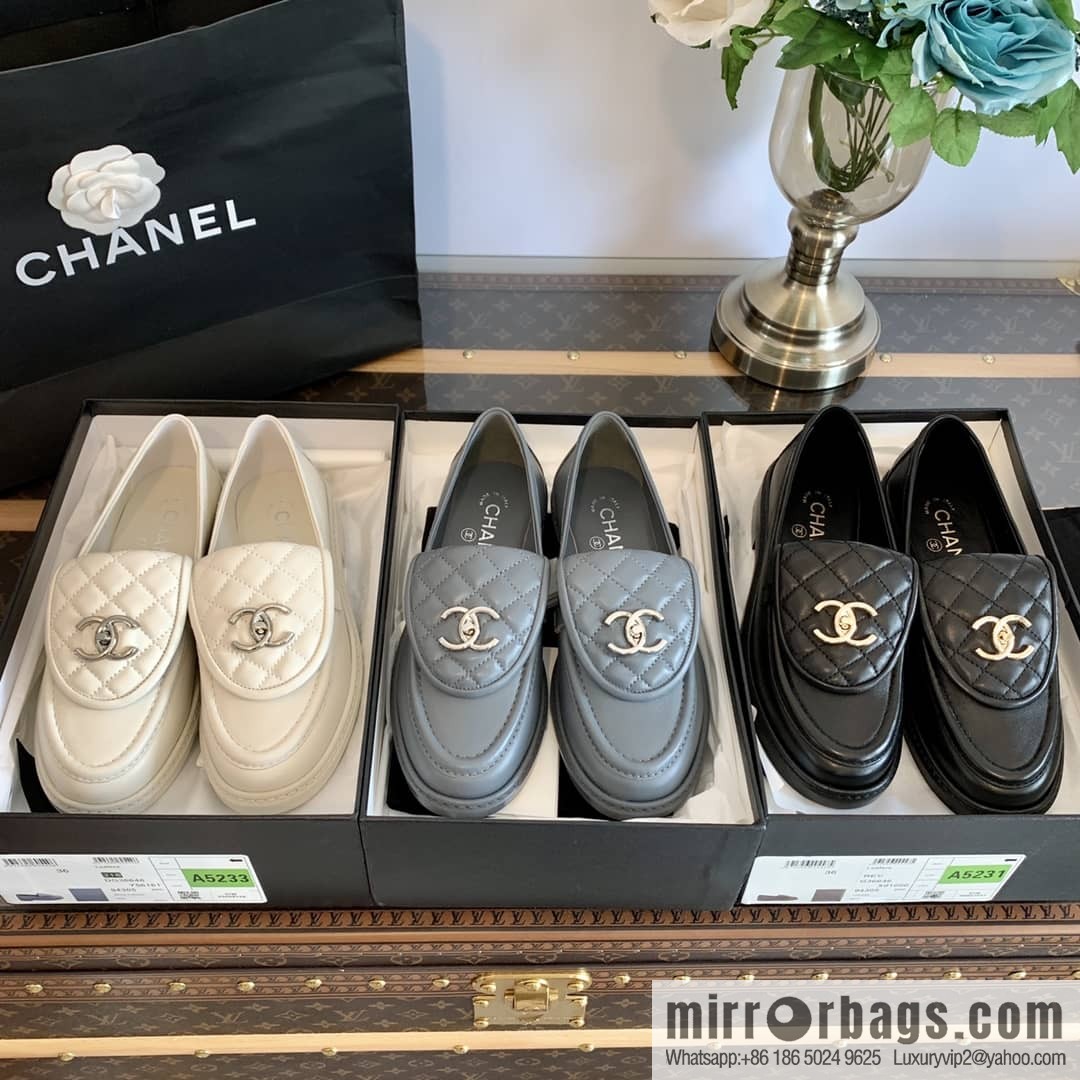 Chanel Xiaoxiang Medieval Rhombus Vintage loafers