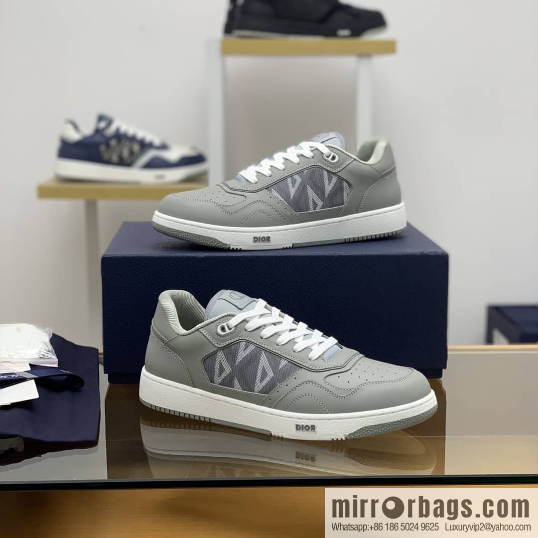 Dior Dior uses black smooth cow leather (fabric) carefully made men's low-top sneakers