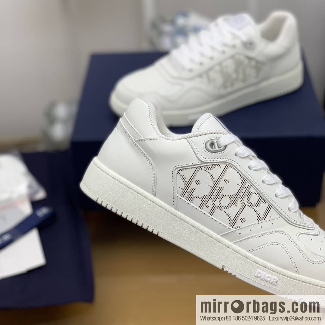 Dior Dior uses black smooth cow leather (fabric) carefully made men's low-top sneakers