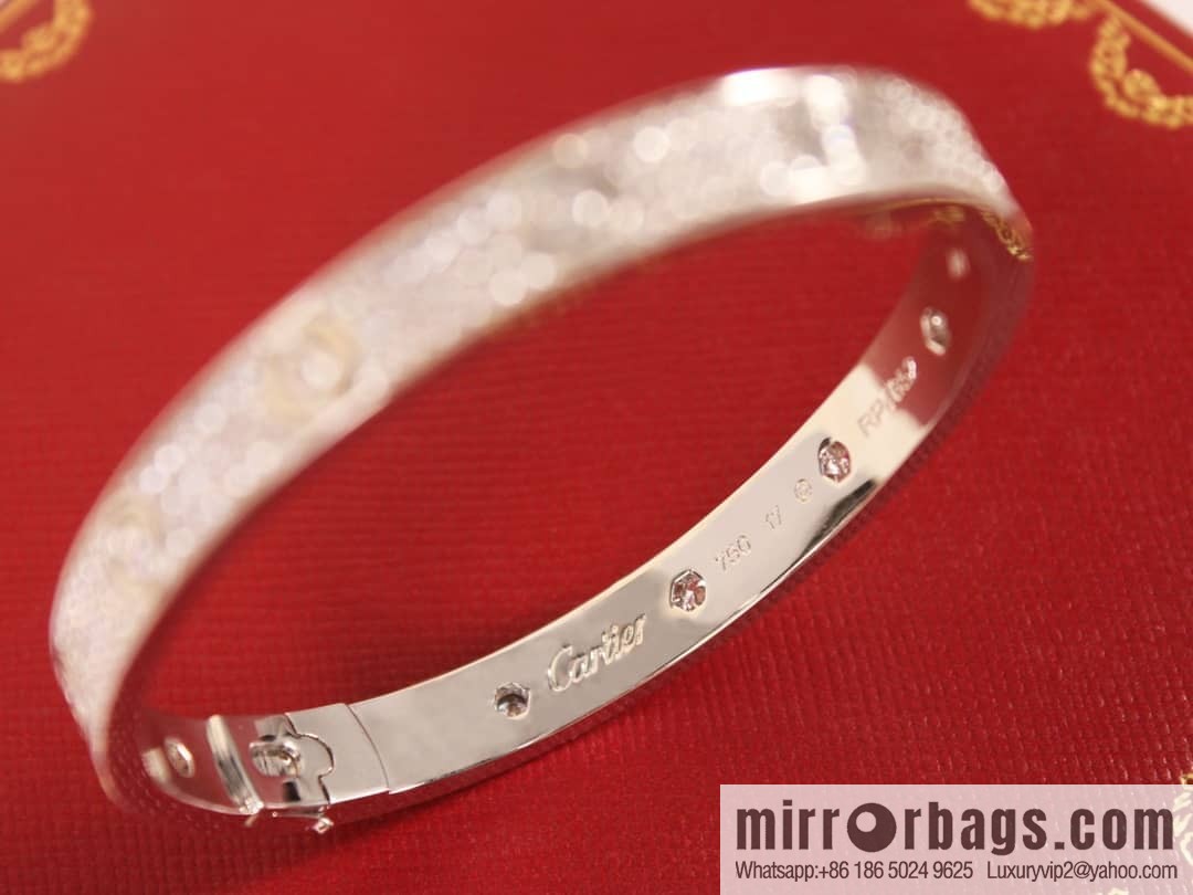 Cartier Classic Love Series Main Diamond Gypsy Bracelet