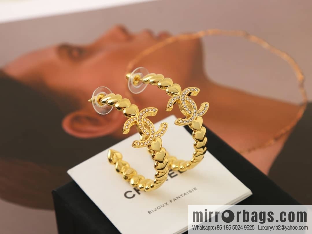 New ☑️ Chanel gold double c semi-round love peach heart stud earrings