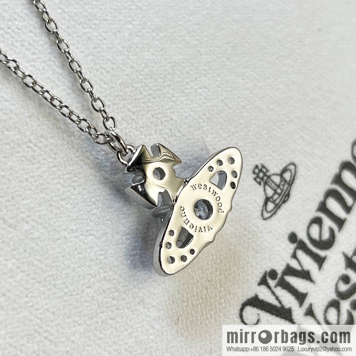 New ☑️ Vivienne Westwood Queen Mother Saturn single diamond necklace