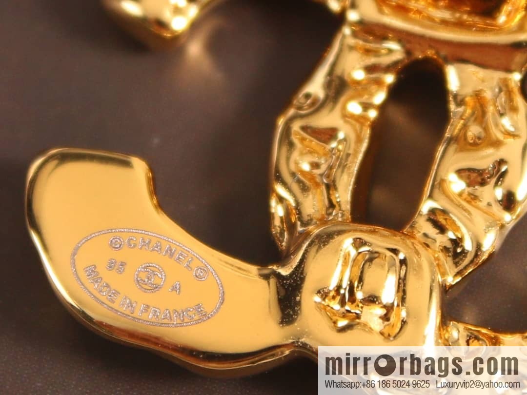 New ☑️ Chanel medieval gold double c earrings