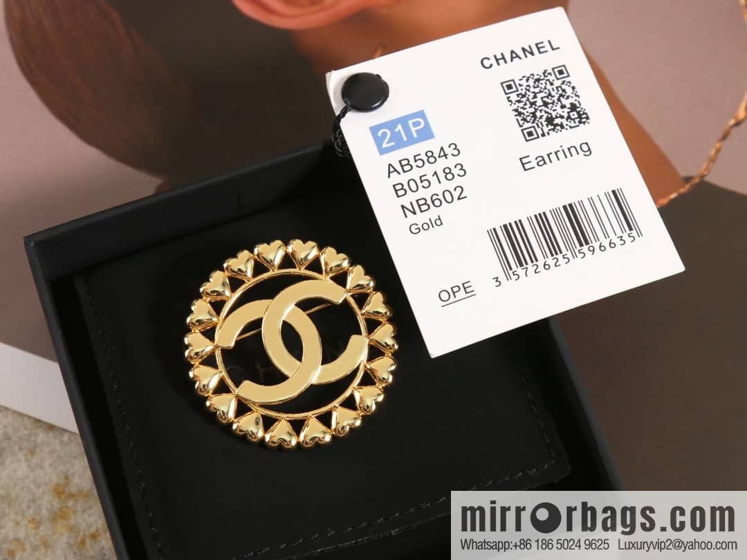 Code 1367425 new ☑️ Chanel gold round double c peach heart brooch