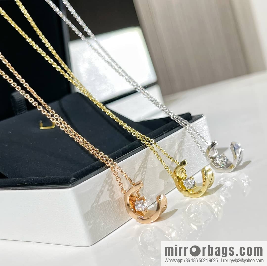 New ☑️ Chanel 2022 coco crush series water ice moon, moon necklace