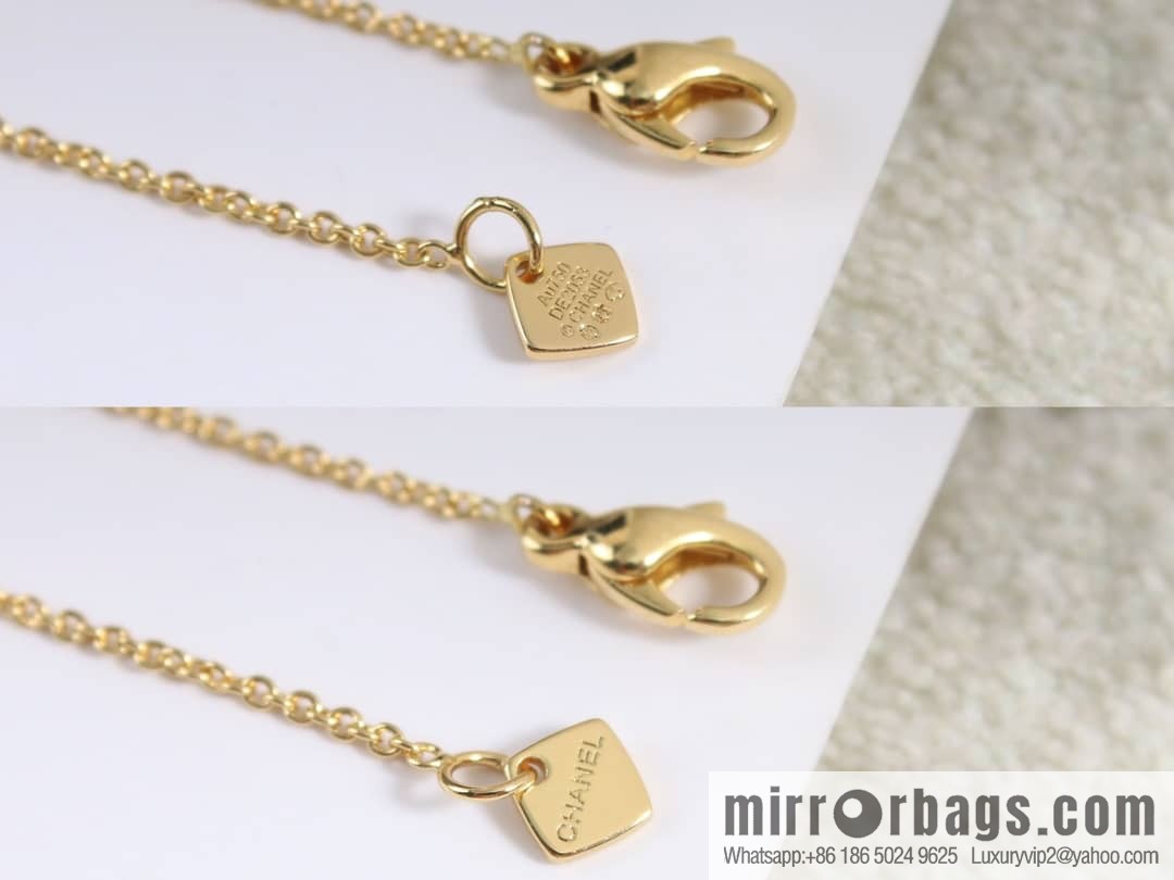 New ☑️ Chanel 2022 COCO CRUSH diamond small golden bean necklace