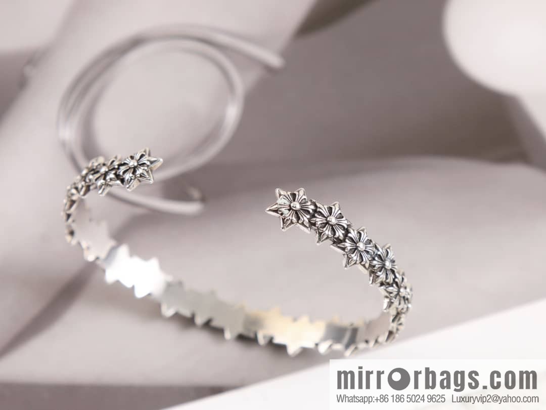 Classic Explosion, Croxin Cross Snowflake Opening Bracelet Bracelet