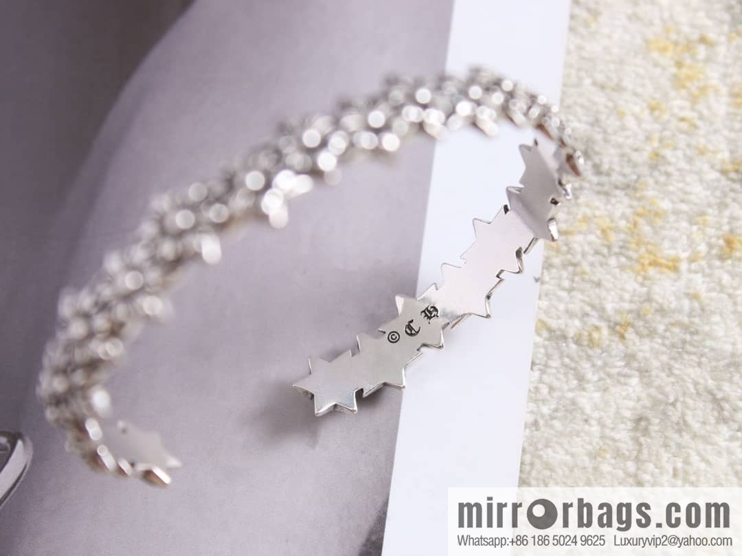 Classic Explosion, Croxin Cross Snowflake Opening Bracelet Bracelet