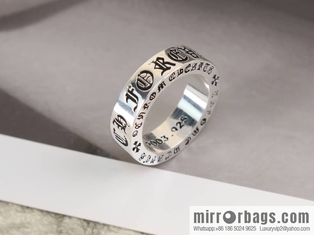 Classic explosion, Croxin cross letter ring