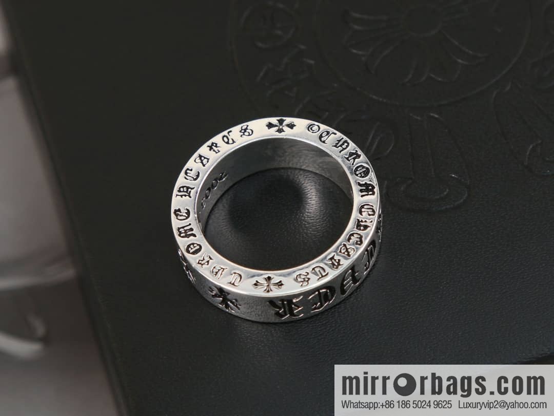 Classic explosion, Croxin cross letter ring