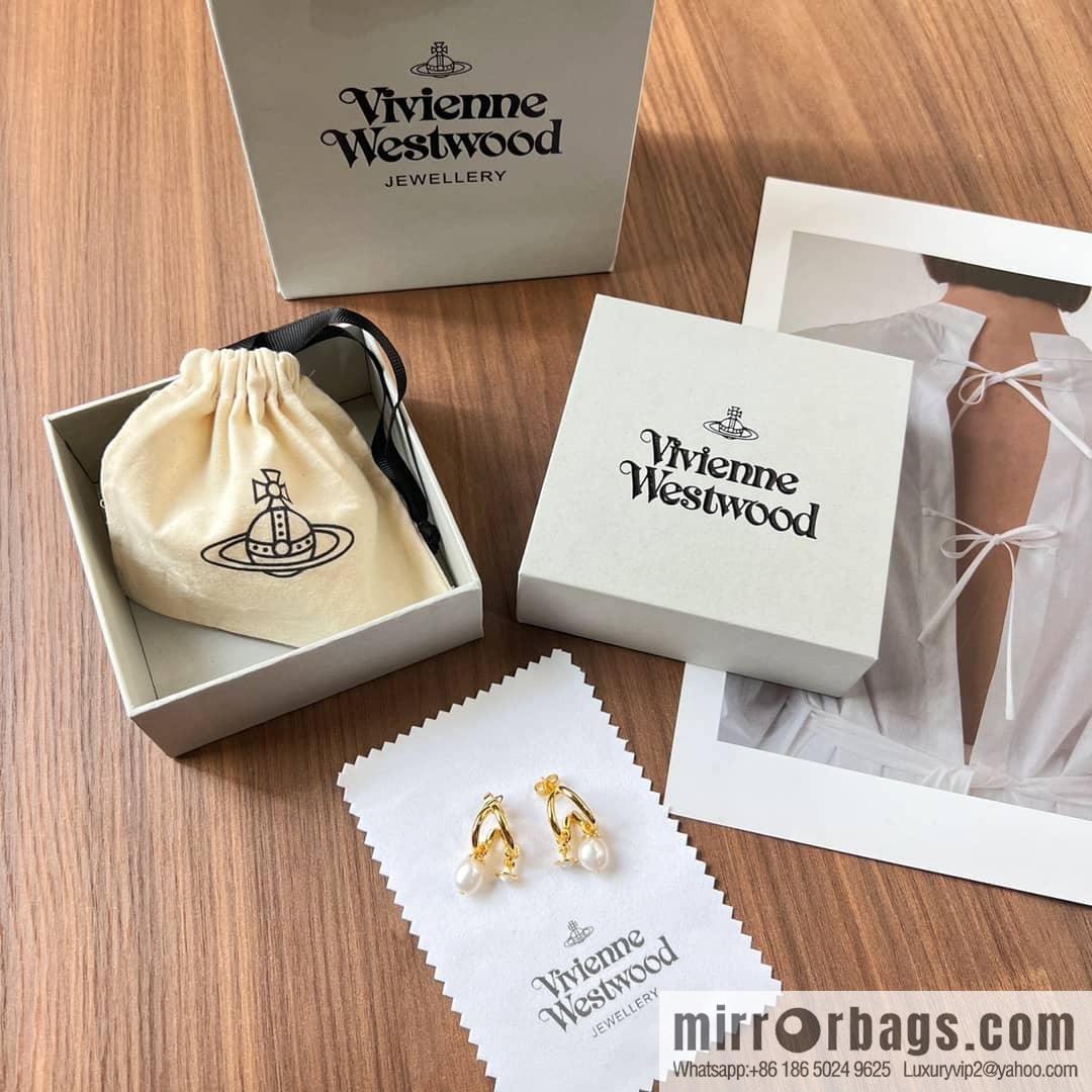 New ☑️ Vivienne Westwood gold Saturn pearl stud earrings