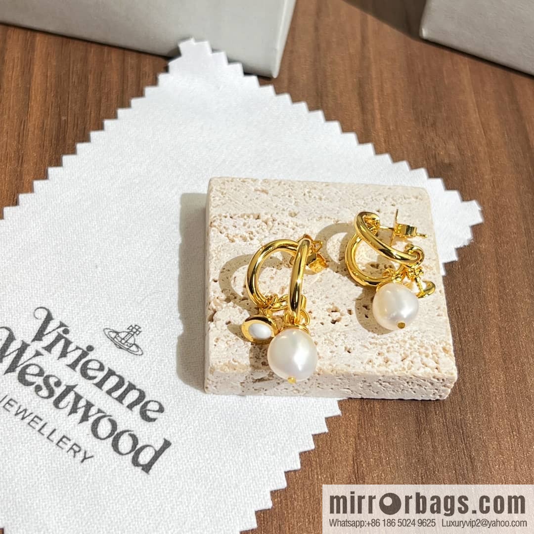 New ☑️ Vivienne Westwood gold Saturn pearl stud earrings