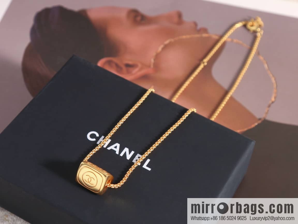 New ☑️ Chanel double c gold medieval triangle three-sided necklace