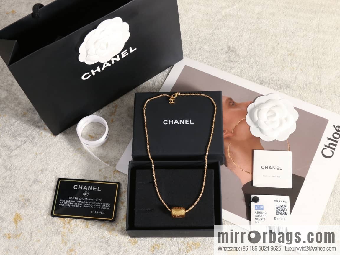 New ☑️ Chanel double c gold medieval triangle three-sided necklace