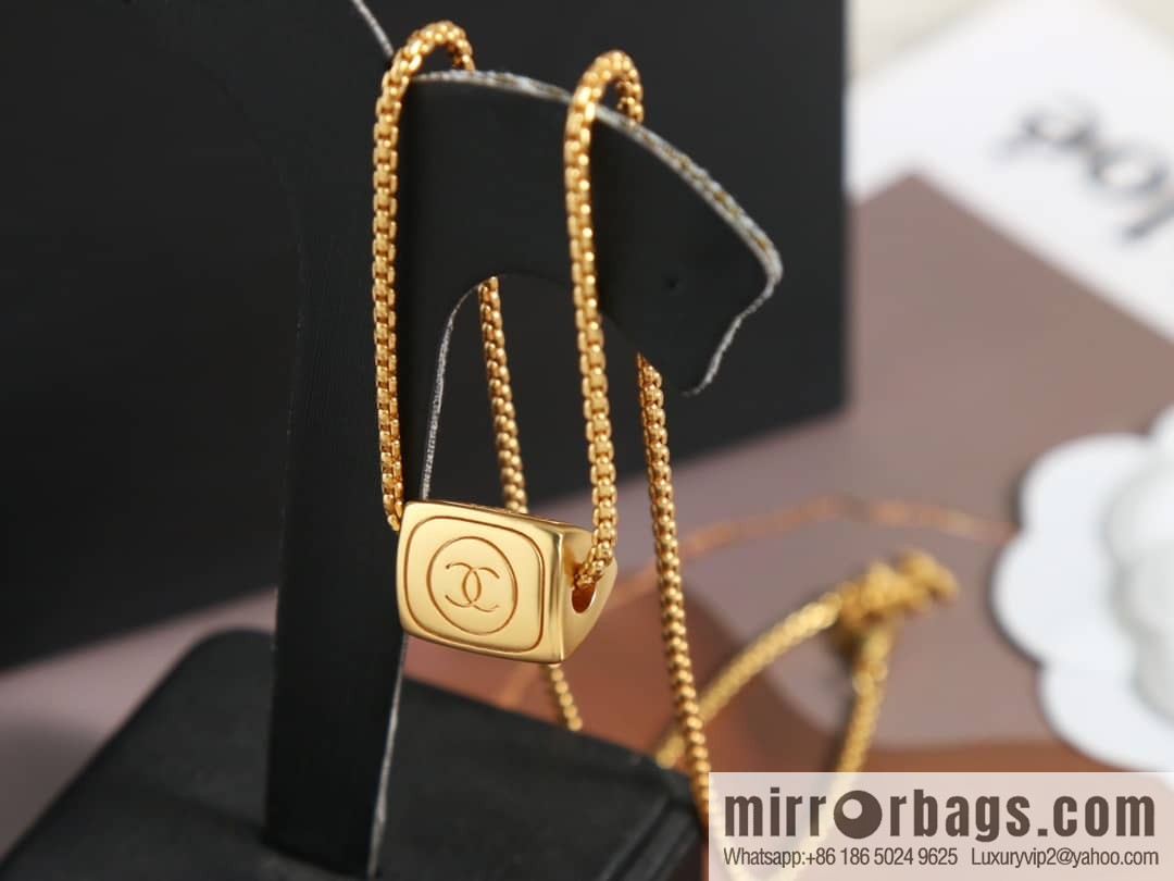 New ☑️ Chanel double c gold medieval triangle three-sided necklace
