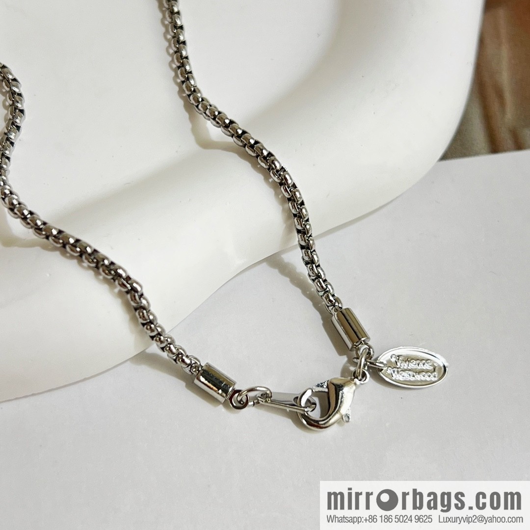 New ☑️ Vivienne Westwood Queen Mother Saturn necklace