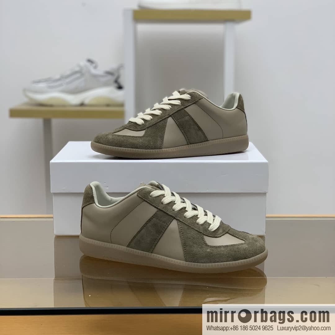 𝐌𝐚𝐢𝐬𝐨𝐧𝐌𝐚𝐫𝐠𝐢𝐞𝐥𝐚 in brown leather (fabric) and nubuck Unisex shoes