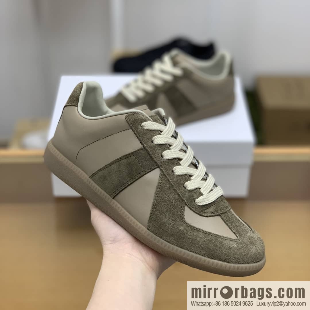 𝐌𝐚𝐢𝐬𝐨𝐧𝐌𝐚𝐫𝐠𝐢𝐞𝐥𝐚 in brown leather (fabric) and nubuck Unisex shoes