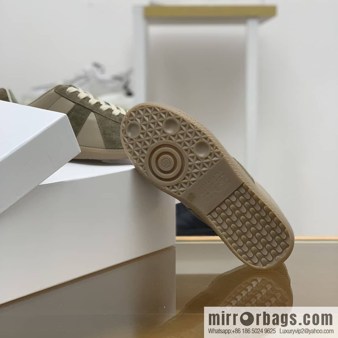 𝐌𝐚𝐢𝐬𝐨𝐧𝐌𝐚𝐫𝐠𝐢𝐞𝐥𝐚 in brown leather (fabric) and nubuck Unisex shoes