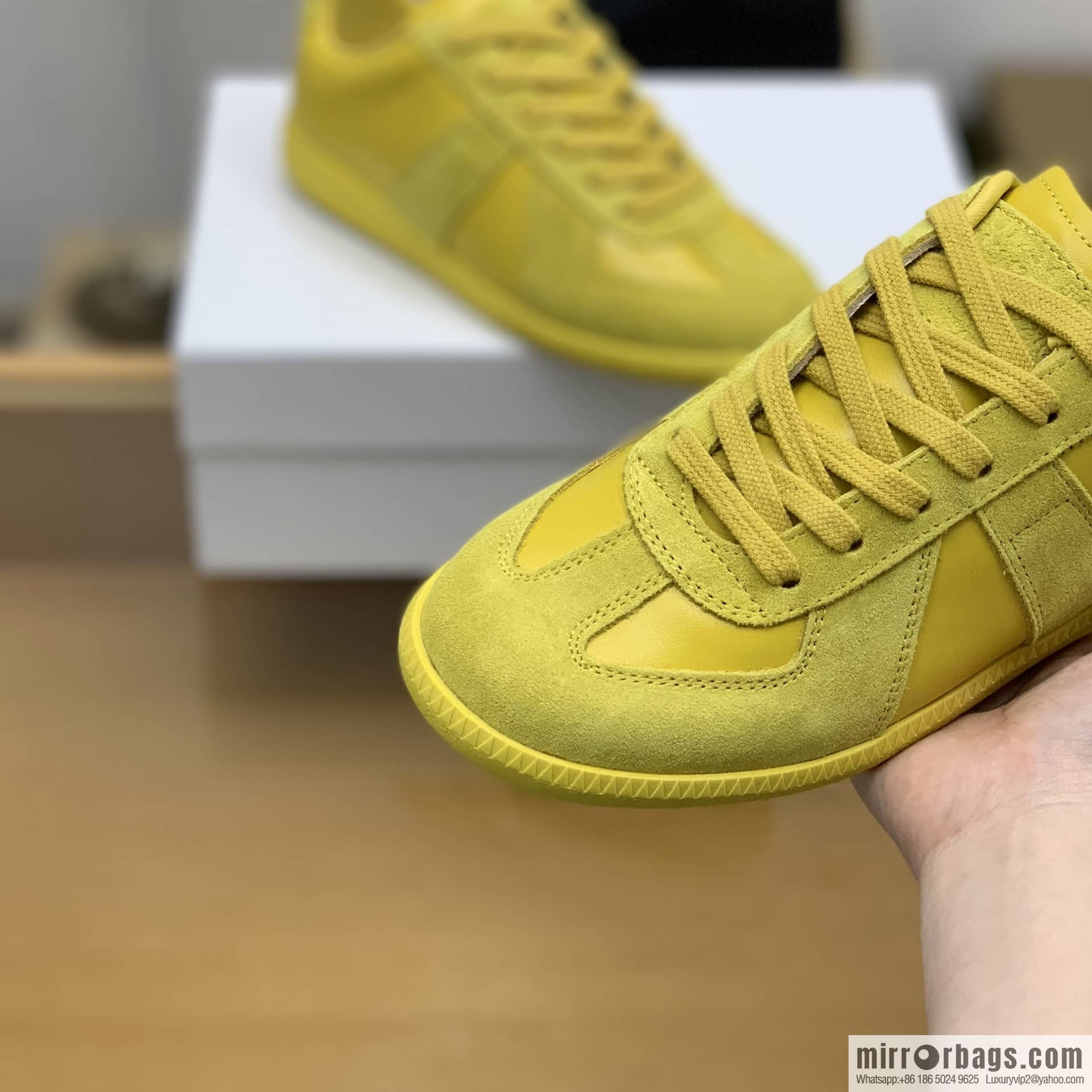 𝐌𝐚𝐢𝐬𝐨𝐧𝐌𝐚𝐫𝐠𝐢𝐞𝐥𝐚 with yellow leather (fabric) and nubuck Unisex shoes