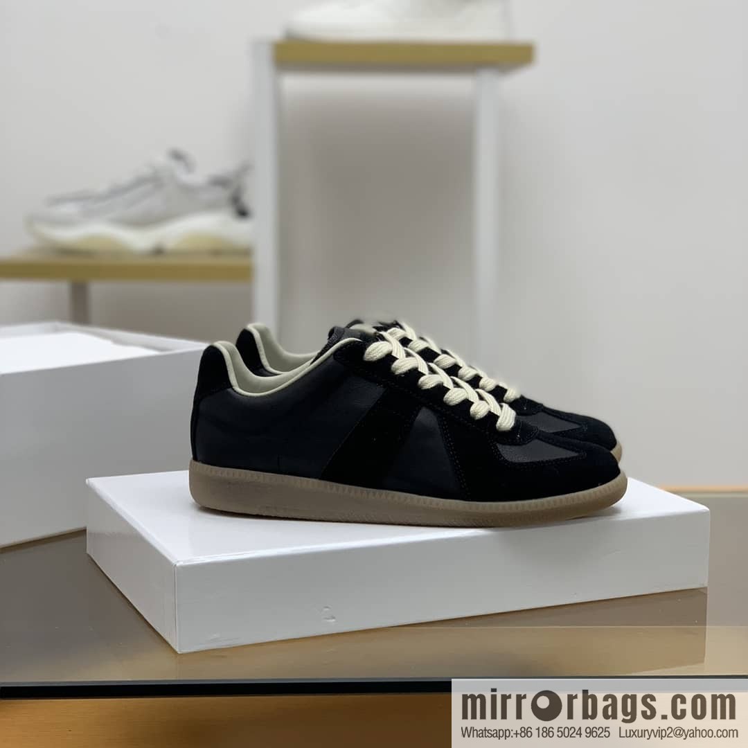 𝐌𝐚𝐢𝐬𝐨𝐧𝐌𝐚𝐫𝐠𝐢𝐞𝐥𝐚 leather (fabric) and nubuck Unisex shoes