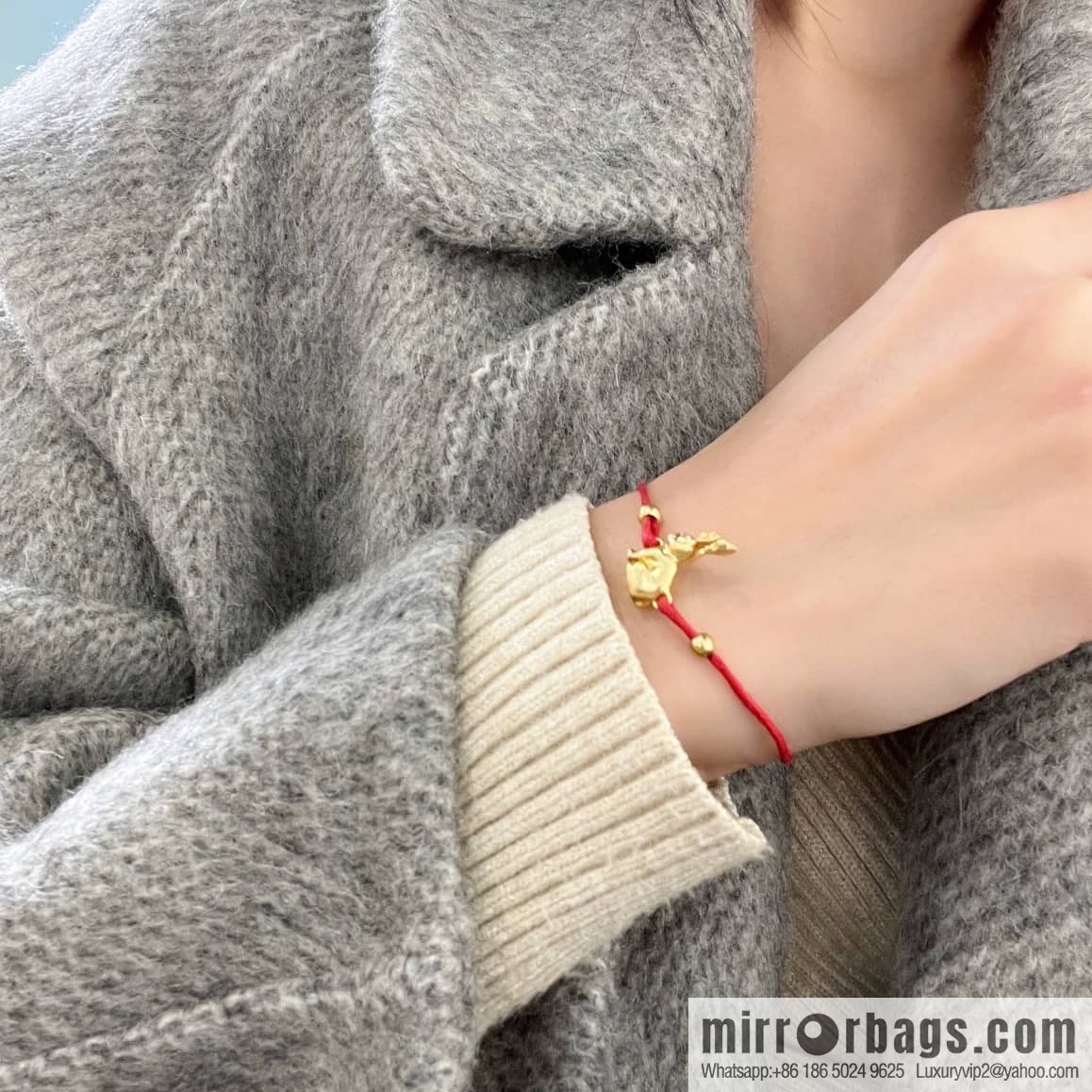 Dior rabbit 🐰 red rope bracelet hand rope