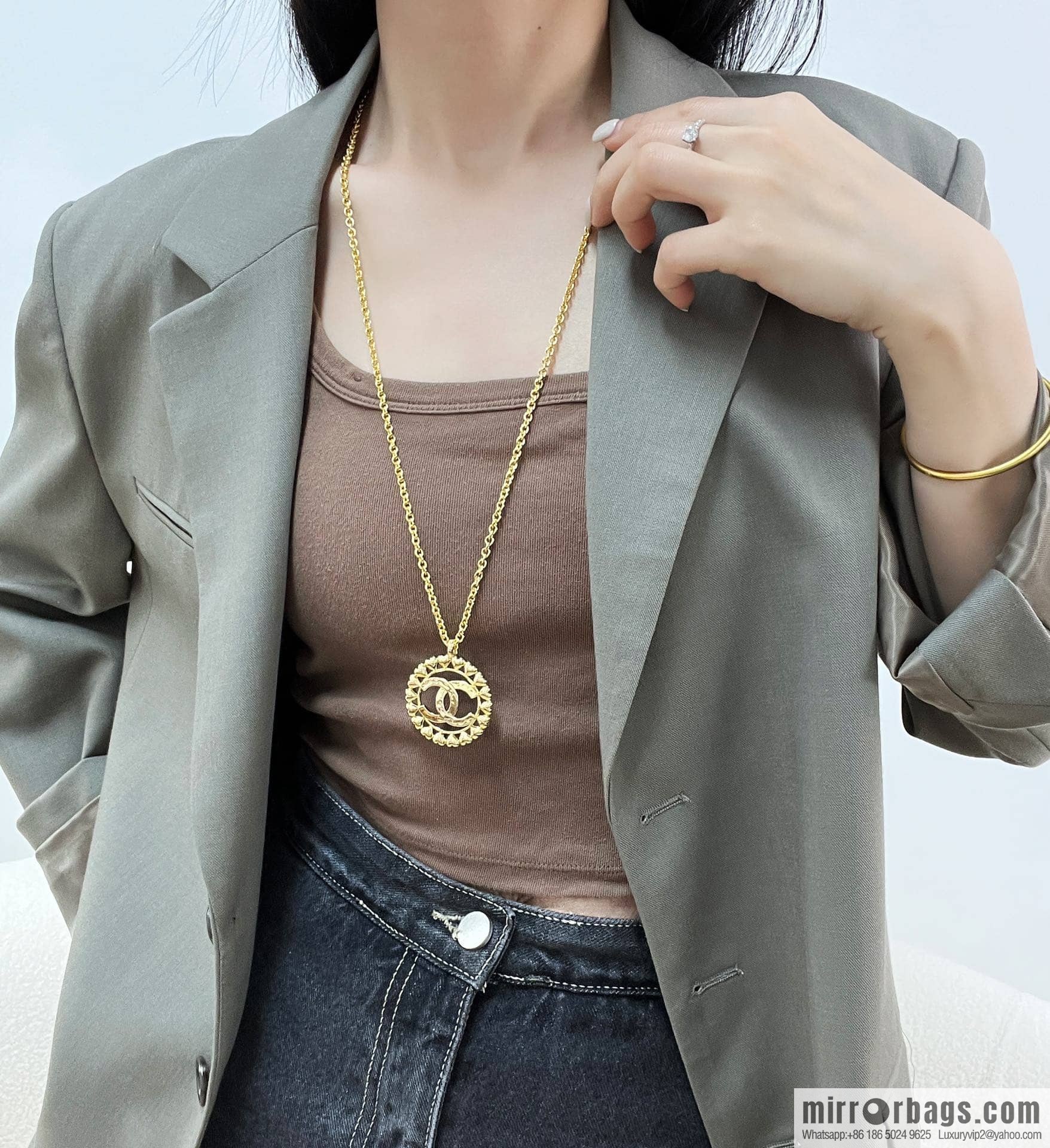 New ☑️ Chanel double c gold peach heart love round long necklace