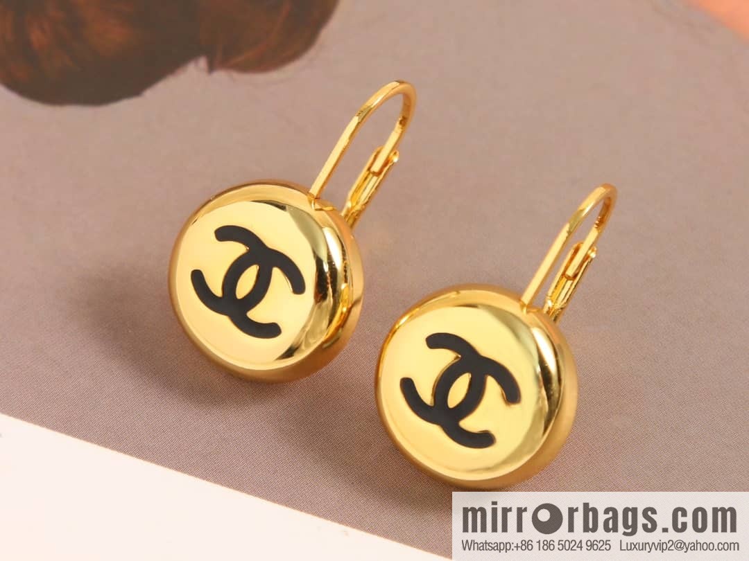 New ☑️ Chanel double c gold small golden bean stud earrings