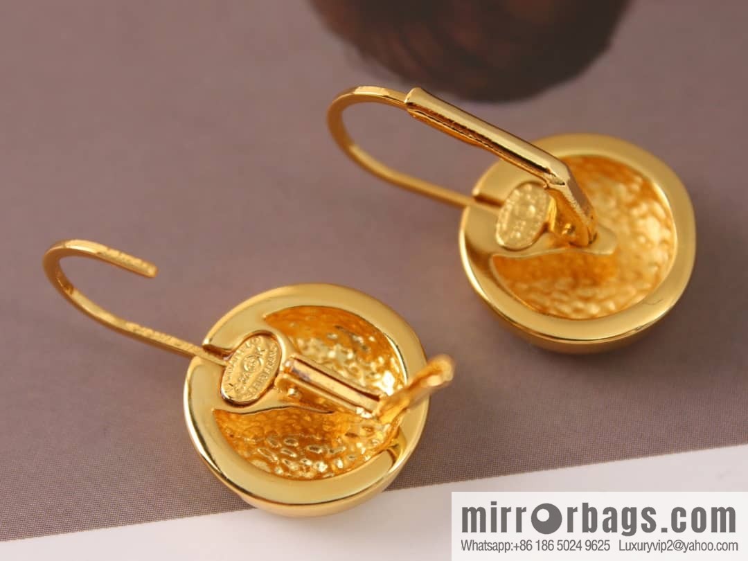 New ☑️ Chanel double c gold small golden bean stud earrings