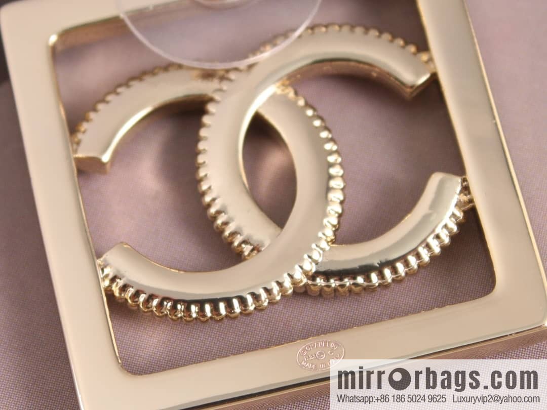 New ☑️ Chanel double c square hollow stud earrings