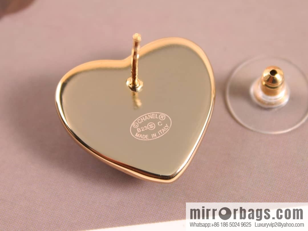 New ☑️ Chanel double c love peach heart stud earrings