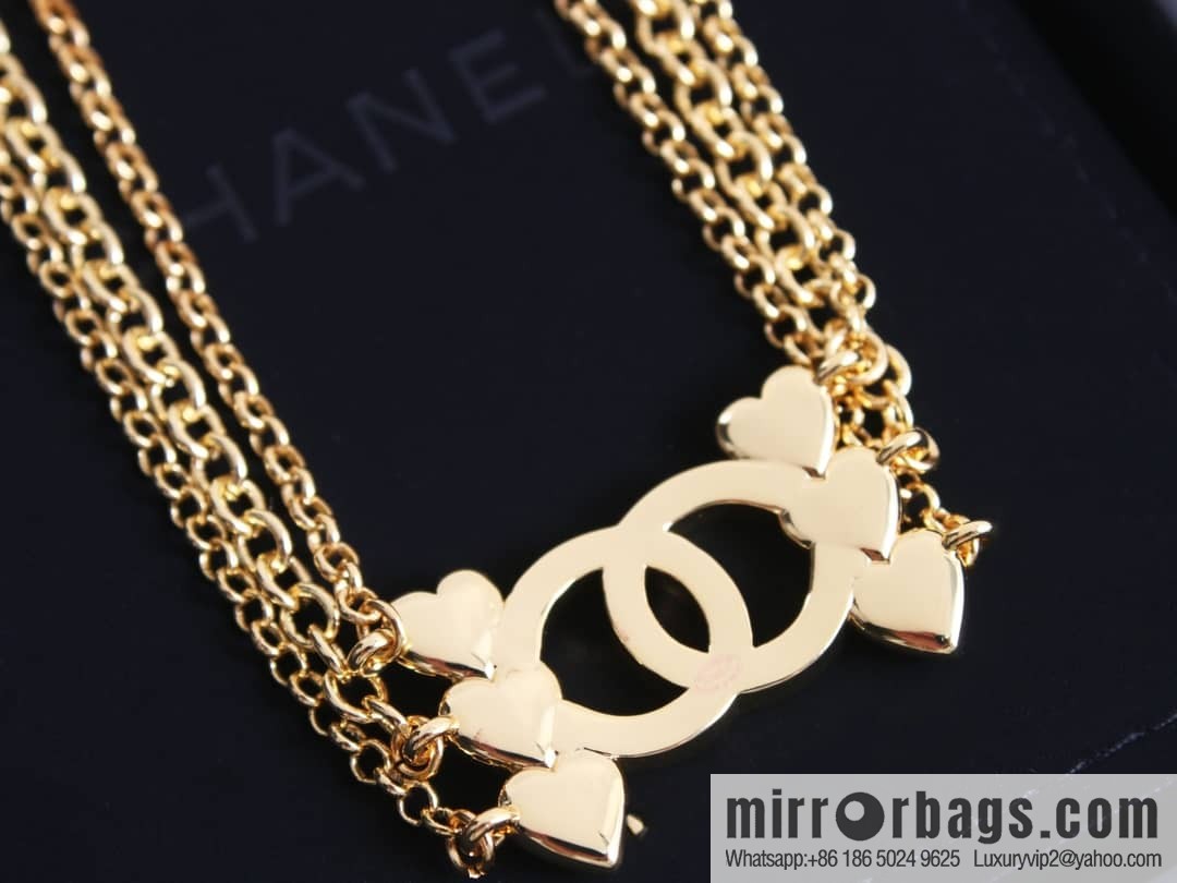 New ☑️ Chanel gold double c love peach heart three-layer necklace