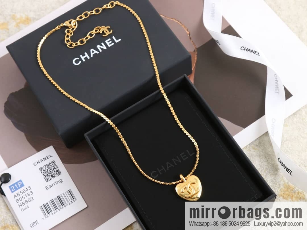 New ☑️ Chanel gold double c love peach heart necklace