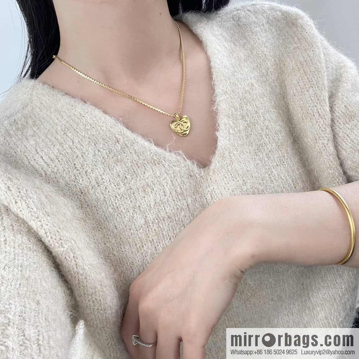 New ☑️ Chanel gold double c love peach heart necklace