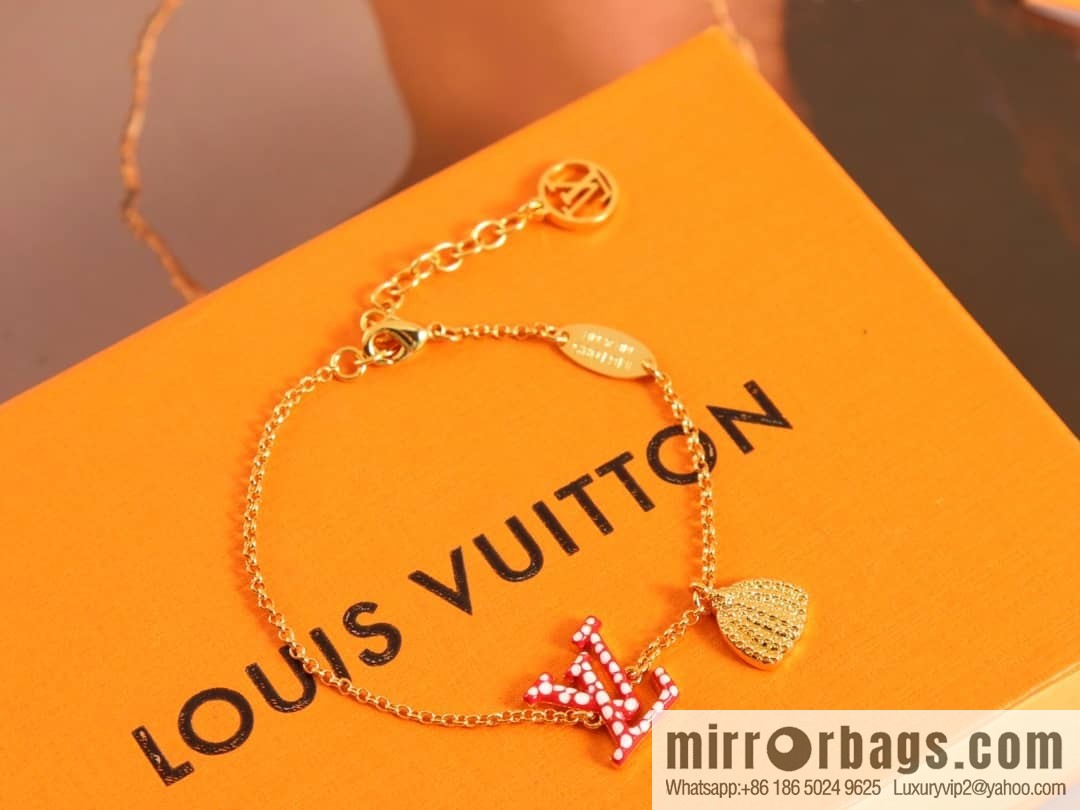Louis Vuitton Louis Vuitton floral letter LV necklace