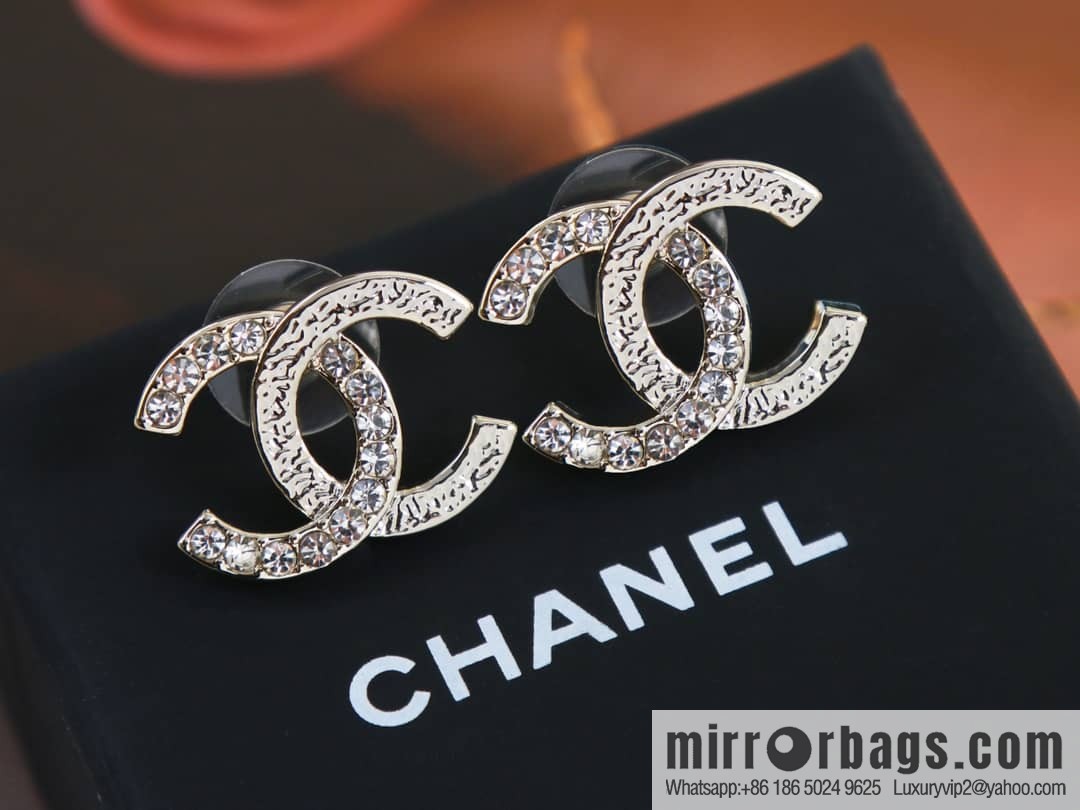 New ☑️ Chanel c1 double c half diamond stud earrings