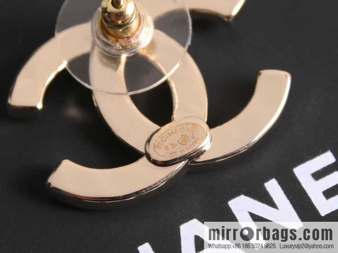 New ☑️ Chanel c1 double c half diamond stud earrings