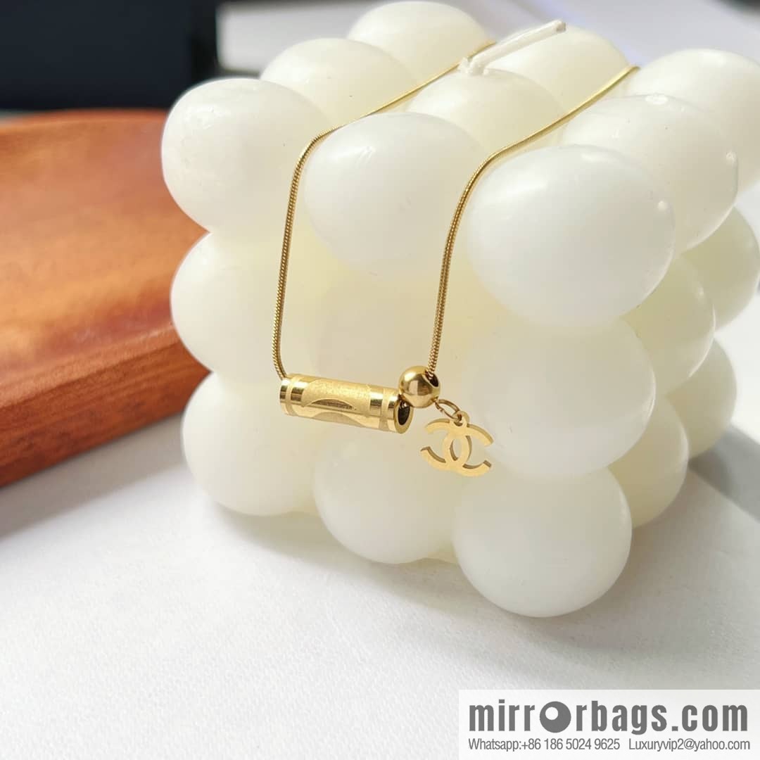 New ☑️ Chanel gold cylinder double c necklace